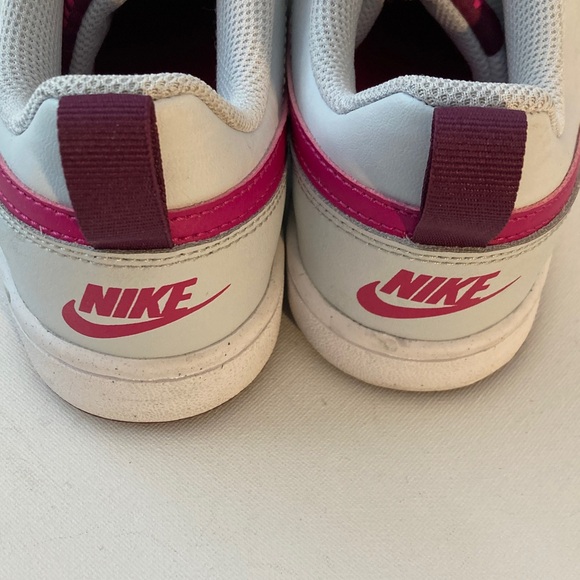 Nike Court Boroughs low 2 Platinum and Pink Athletic Size 5Y Sneakers - Picture 2 of 8